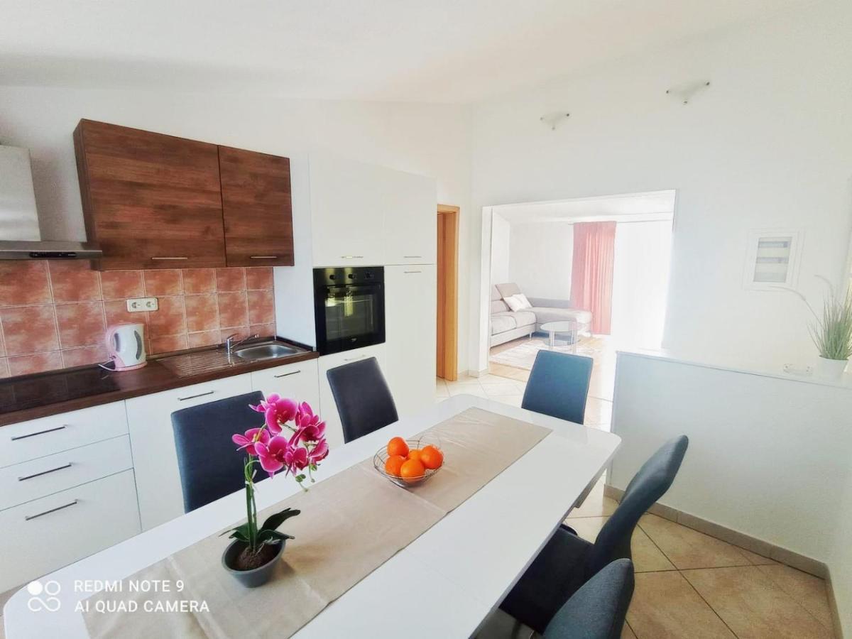 Apartman Mia With Pool1 스플리트 외부 사진