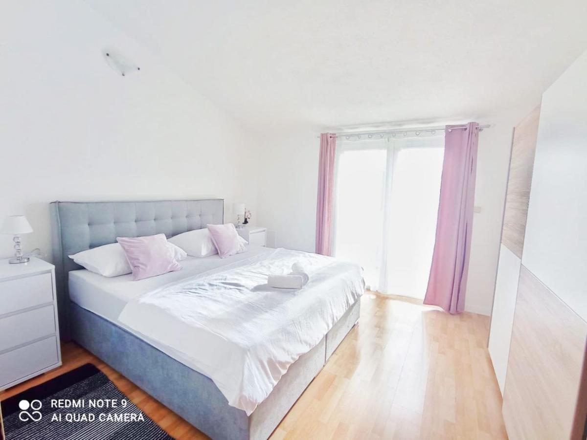 Apartman Mia With Pool1 스플리트 외부 사진