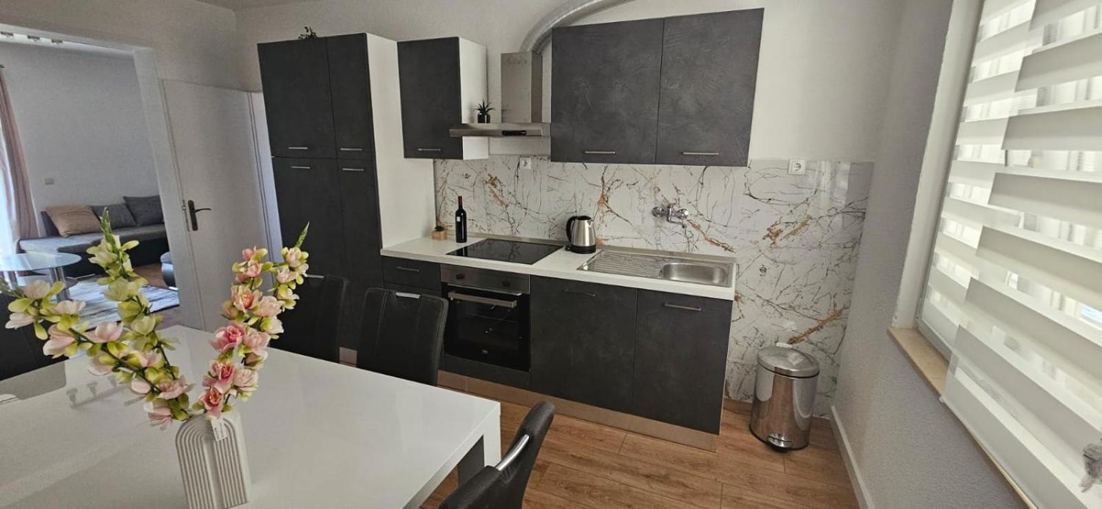 Apartman Mia With Pool1 스플리트 외부 사진